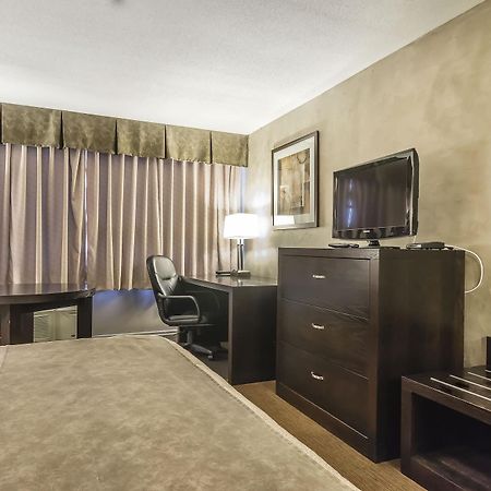 Quality Hotel & Conference Centre Campbellton Bagian luar foto